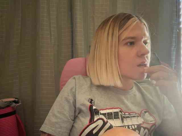 AmericnBarbie webcam