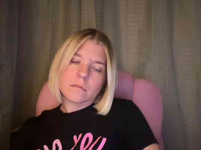 AmericnBarbie webcam
