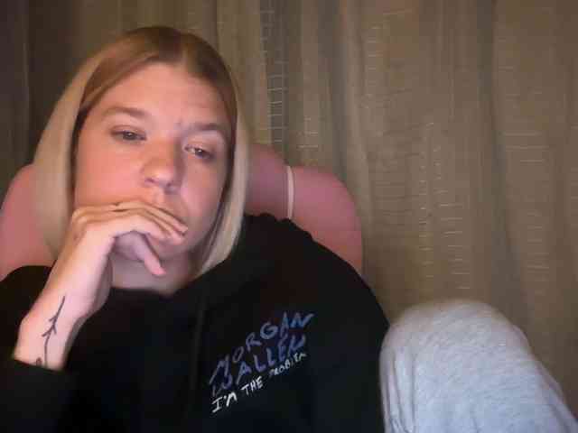 AmericnBarbie webcam