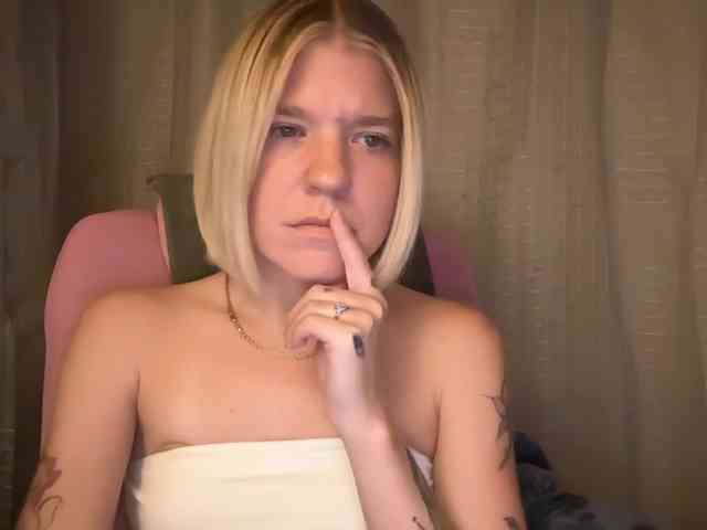 AmericnBarbie webcam
