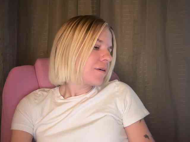 AmericnBarbie webcam
