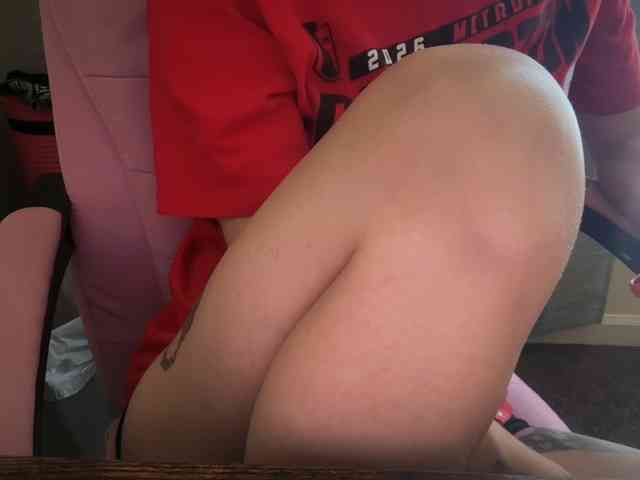 AmericnBarbie webcam