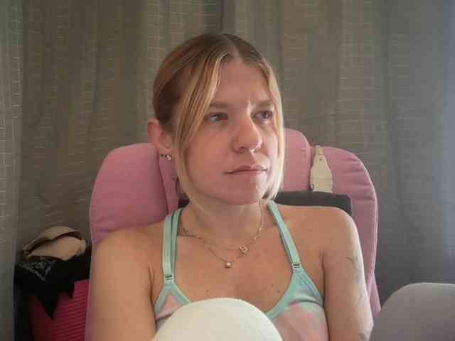 AmericnBarbie webcam
