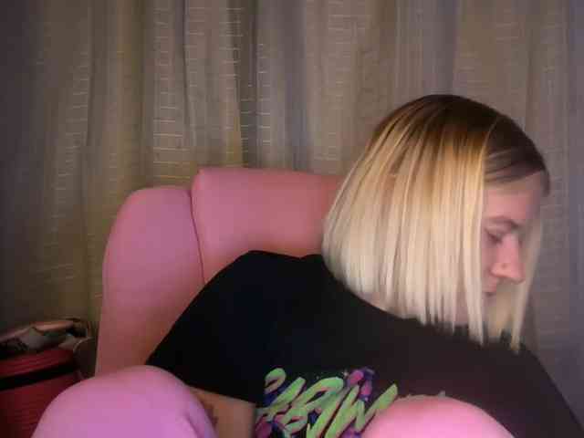 AmericnBarbie webcam