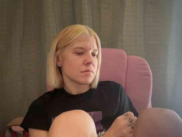 AmericnBarbie webcam