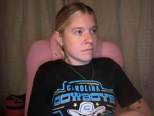 AmericnBarbie webcam