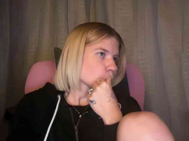AmericnBarbie webcam