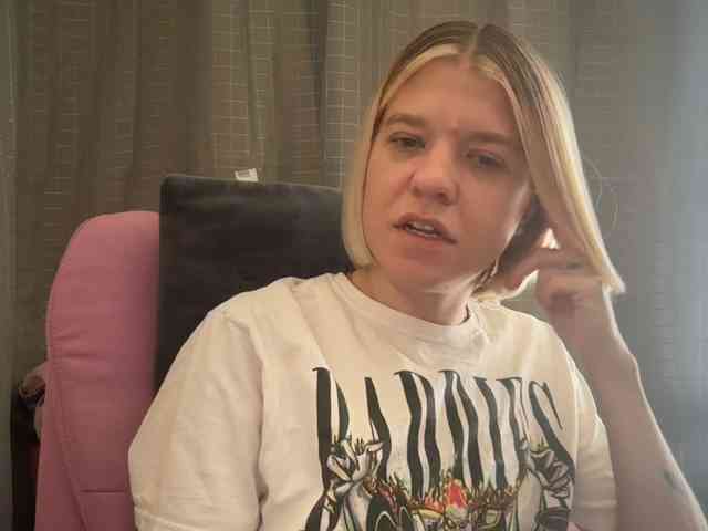 AmericnBarbie webcam