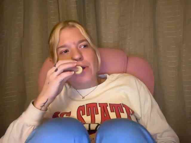 AmericnBarbie webcam