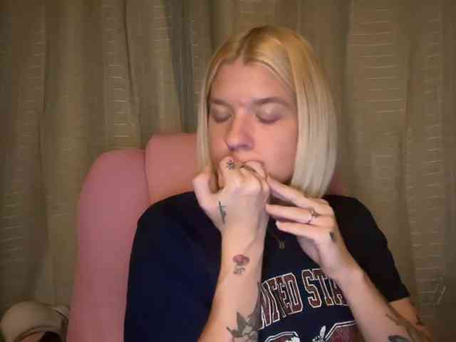 AmericnBarbie webcam
