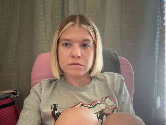 AmericnBarbie webcam