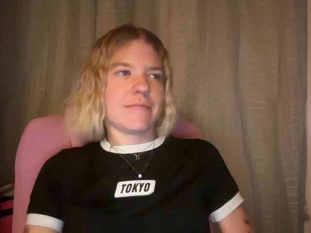 AmericnBarbie webcam