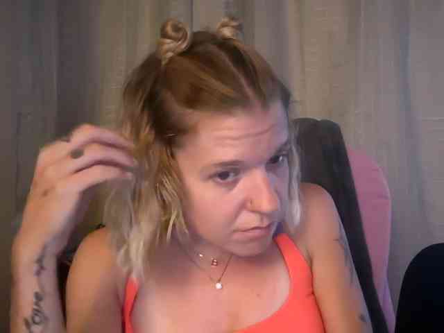 AmericnBarbie webcam
