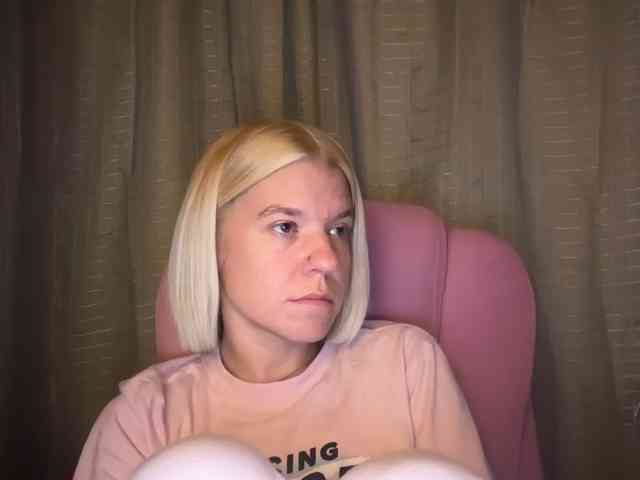 AmericnBarbie webcam