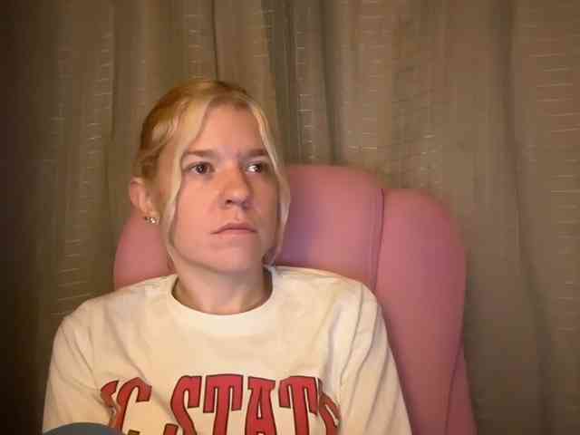 AmericnBarbie webcam