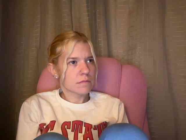 AmericnBarbie webcam