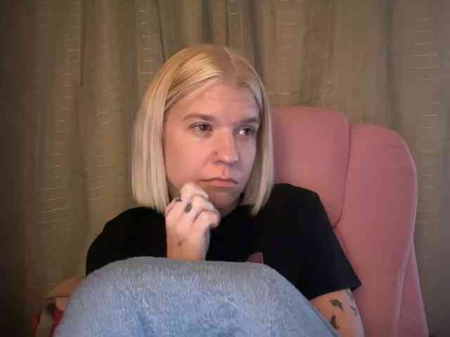 AmericnBarbie webcam