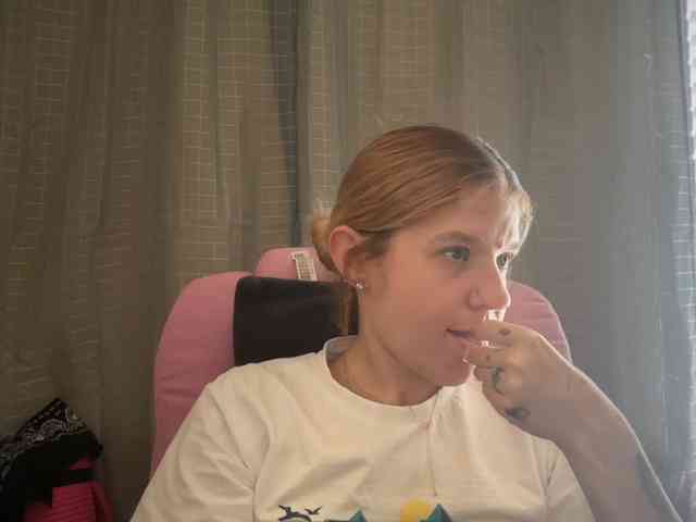 AmericnBarbie webcam