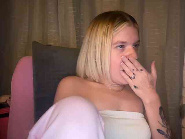 AmericnBarbie webcam