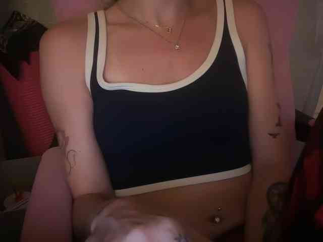 AmericnBarbie webcam