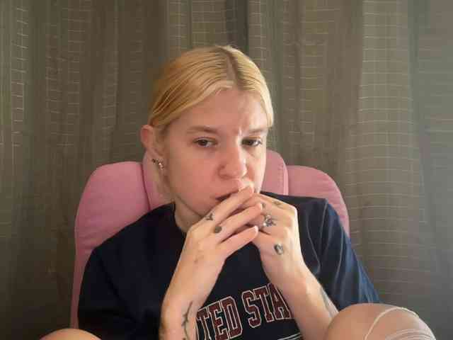 AmericnBarbie webcam