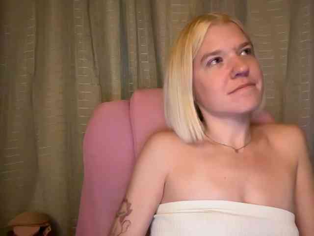 AmericnBarbie webcam