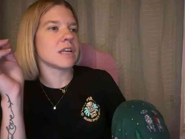 AmericnBarbie webcam