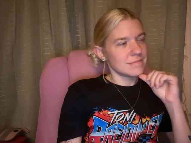 AmericnBarbie webcam