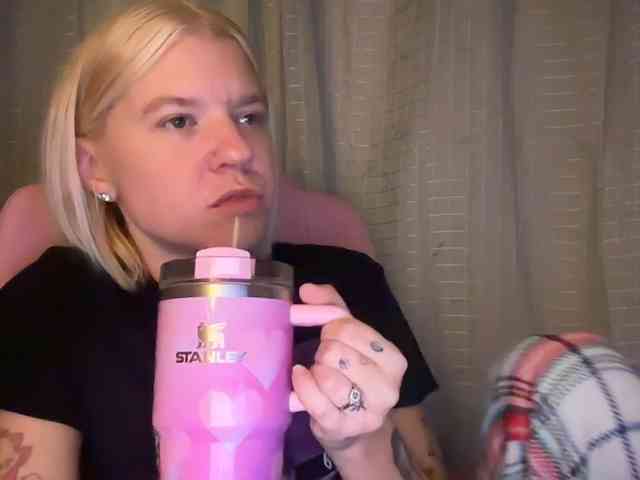 AmericnBarbie webcam