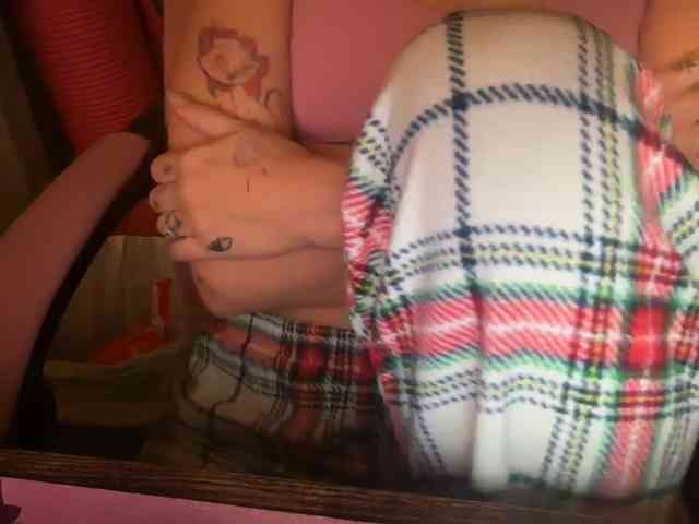 AmericnBarbie webcam