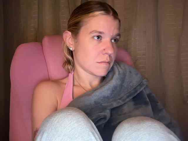 AmericnBarbie webcam