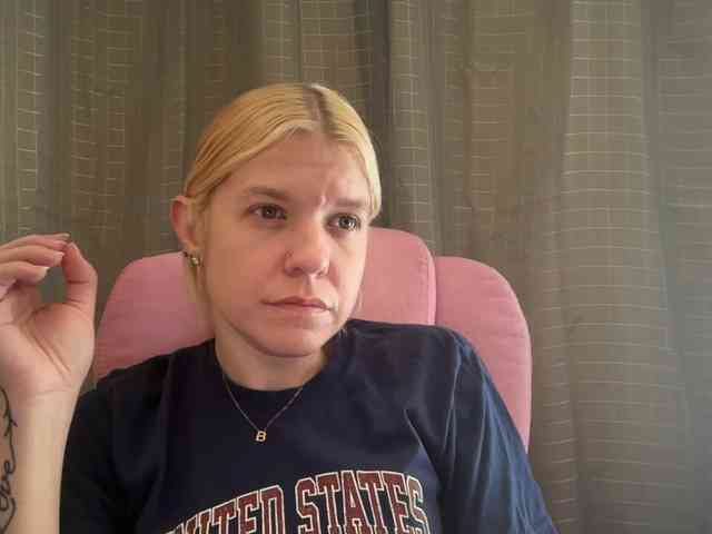 AmericnBarbie webcam