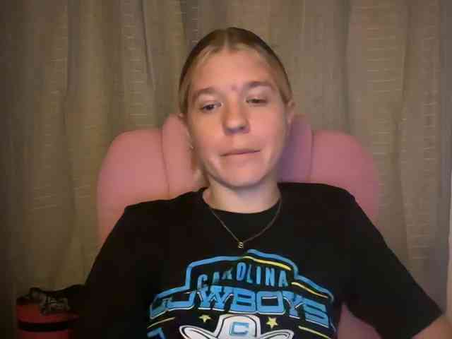 AmericnBarbie webcam