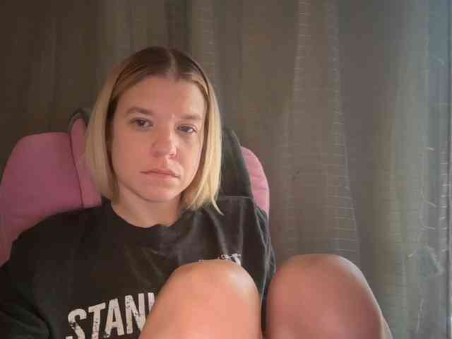AmericnBarbie webcam