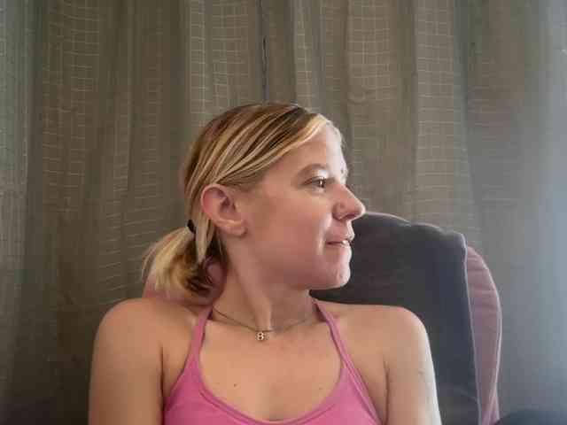 AmericnBarbie webcam