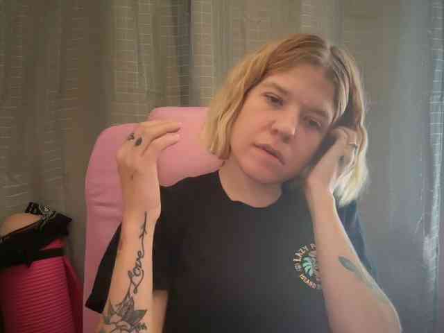 AmericnBarbie webcam