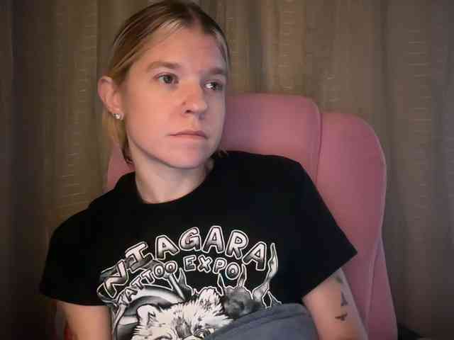 AmericnBarbie webcam