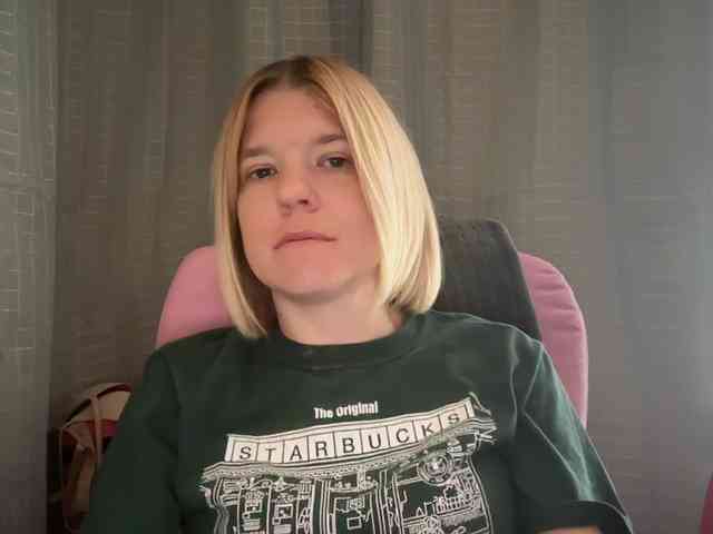 AmericnBarbie webcam