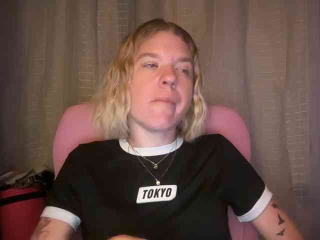 AmericnBarbie webcam