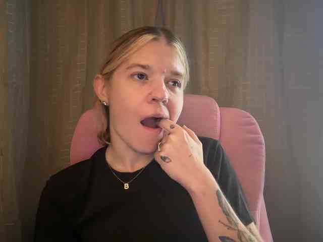 AmericnBarbie webcam