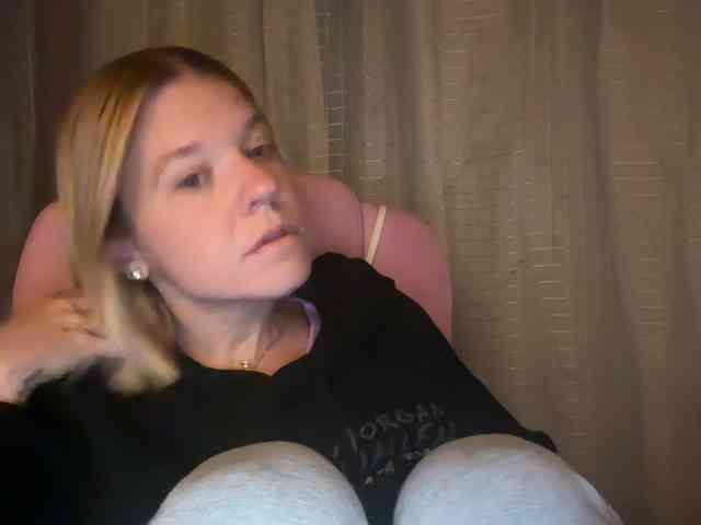 AmericnBarbie webcam