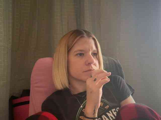 AmericnBarbie webcam