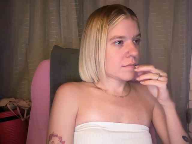 AmericnBarbie webcam