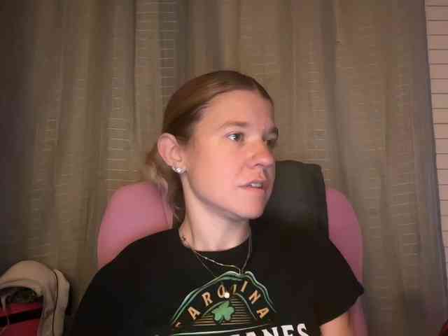 AmericnBarbie webcam