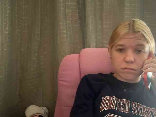 AmericnBarbie webcam