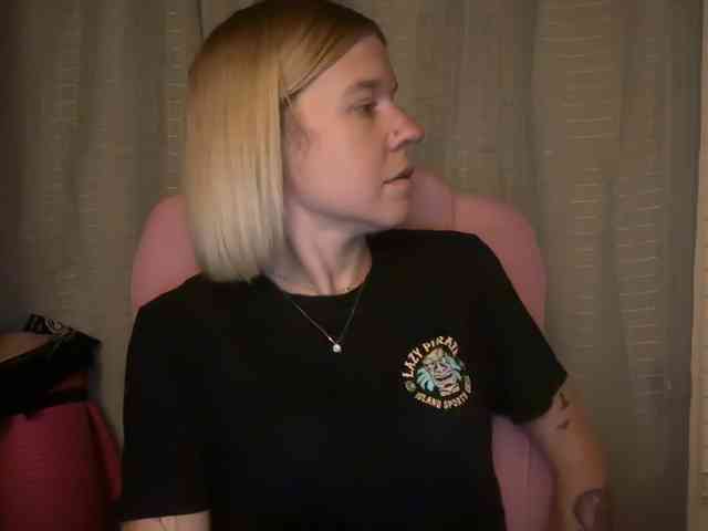 AmericnBarbie webcam