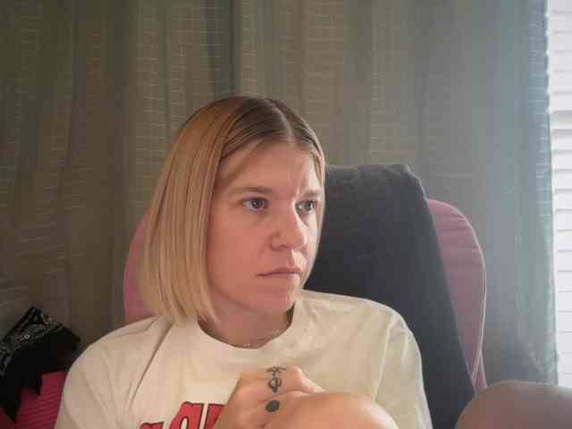 AmericnBarbie webcam