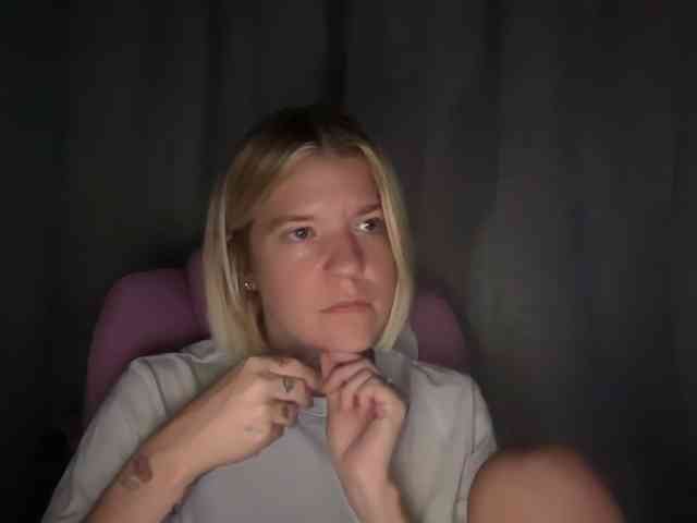 AmericnBarbie webcam
