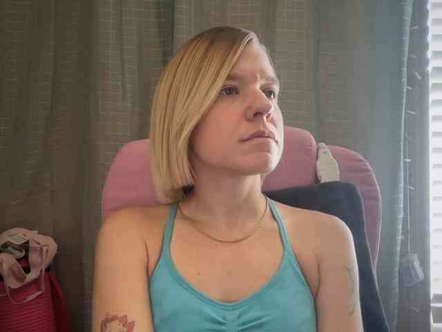 AmericnBarbie webcam