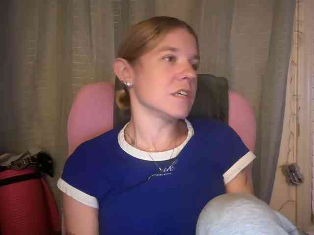 AmericnBarbie webcam
